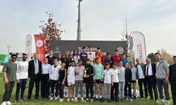 Sporcular 10 Kasım Atletizm Yarışlarında Gururlandırdı