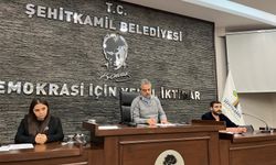 AK Parti Çıktı, CHP Kendi Başkanını Seçip Toplantıya Devam Etti