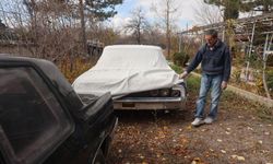 Bu Serada Ustalıkla Yetiştirilen Şey Klasik Arabalar