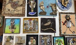 Denizden Topladıklarını Sanata Dönüştürdü