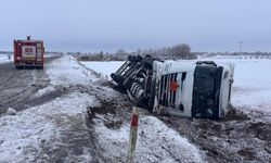 Gaziantep Çıkışlı Asit Tankeri Devrildi
