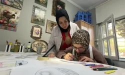 Görme Engelli Zeynep, Resimle Hayata Tutunuyor