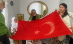 Tarihi Bayrak Şehre Getiriliyor