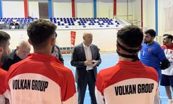 Volkan Grup Hokey Takımı Namağlup Lider