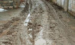 Araban’da Yağış Sonrası Cadde ve Sokaklar Çamura Bulandı