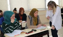 65 Yaşındaki Zeliha Teyzenin İngilizce Azmi