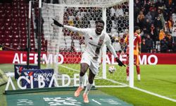 Bayo Önce Attı, Sonra Kaçırdı