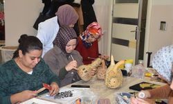 Ev Hanımları Üretiyor