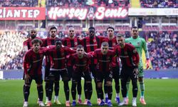 Gaziantep FK Öne Geçiyor, Puanları Bırakıyor