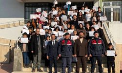 Karne Gününde Yanlarındaydılar