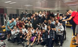 Beraberlik Sonrası Galibiyet Pozu