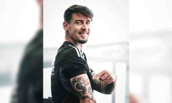 Perez’den Türk Bayraklı Dövme