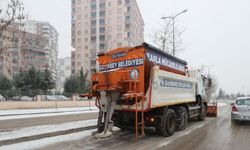 Karla Mücadelede Yüzlerce Personel Sahada