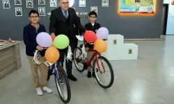 Zekiye Üstünel’den çifte başarı