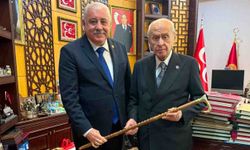Atay’dan Bahçeli’ye Anlamlı Hediye