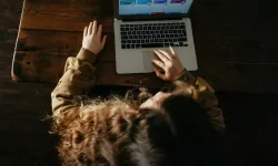 Çocuklar Yapay Zekada Yetişkinleri Üçe Katladı