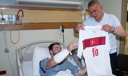 Hacıosmanoğlu'ndan yaralı polise anlamlı ziyaret