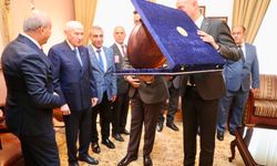 MHP İl Başkanının Hediyesi Şaşırttı