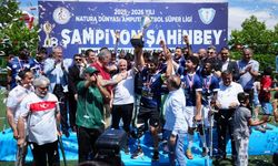 Şahinbey şampiyonluğu kupayla taçlandırdı