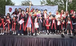 Tarhan Koleji ilk mezunlarını verdi