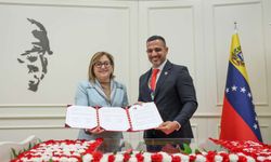 Fatma Şahin'den Venezuela İçin Yardım Seferberliği