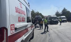 Gaziantep'te işçi servisi tıra çarptı, yaralılar var