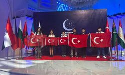 İzmirli Dehalar Bakü'de Tarih Yazdı