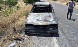 Seyir Halindeki Otomobil Alev Alev Yandı