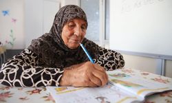 78 yaşında çocukluk hayalini gerçekleştirdi