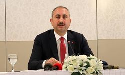 Abdulhamit Gül'den Meclis'te Birlik Çağrısı