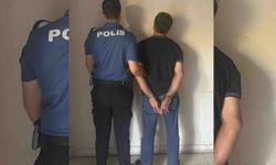 Aranan hükümlü polisten kaçamadı