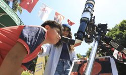 Çocuklar Teleskopla Güneş'i Gözlemledi