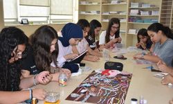 Çocuklar Yazı Sanatla Değerlendiriyor