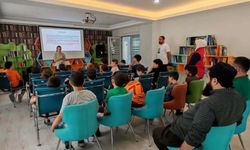Gençlere bilinçli internet kullanımı anlatıldı