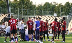 Radoi’nin ilk 11’i merak ediliyor