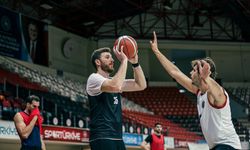 Dev Adamlar Şehitkamil Turnuvası İçin Sahaya İniyor