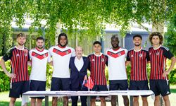 Yeni transferler taraftar karşısına çıkıyor