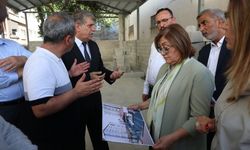 Fatma Şahin Karşıyaka'daki Dev Proje Alanını İnceledi