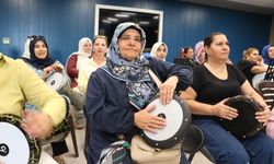 Gaziantep’te kadınlar darbuka ile stres atıyor