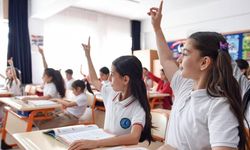 Bazı okullarda ders süresi yeniden düzenleniyor