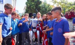 Türkiye’nin nüfusa kayıtlı ilk robotu sınıflarda