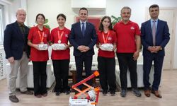 ArenX robotuyla Türkiye şampiyonluğuna ulaştılar