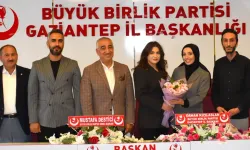 BBP Gaziantep Kadın Kollarında Bayrak Değişimi
