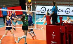 Merinos Voleybol Liderlik Koltuğunu Bırakmıyor