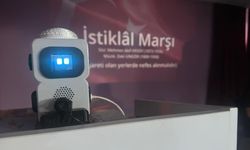 Öğrencilerin robot arkadaşı Hacı Abi ilgi odağı