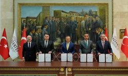 Gaziantep Valiliği'nden Eğitime 65 Bin Ayakkabı