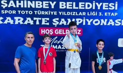 Gaziantep'te Karatecilerden Çifte Şampiyonluk