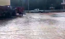 Gaziantep’te Dolu ve Sağanak Hayatı Felç Etti