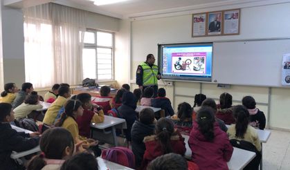Gaziantep’te Jandarma’dan Öğrencilere Trafik Eğitimi