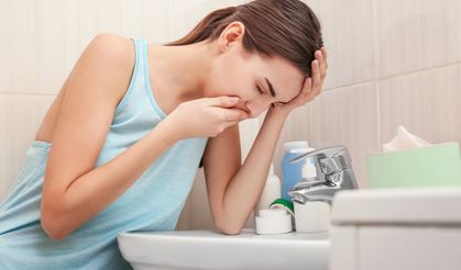 Baş ağrısının Zirvesi Migreni Belirtileri ve Etkili Tedavi Yöntemleri